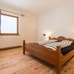 Apartment Chasa La Tschuffa