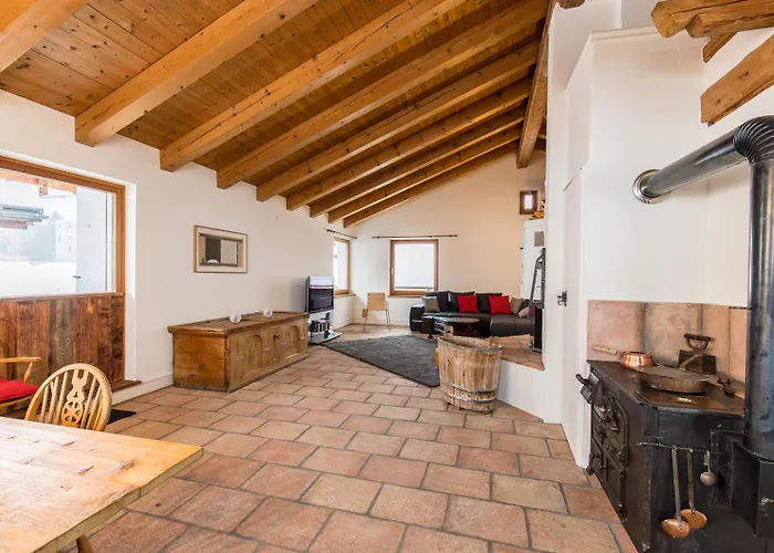 Apartamento Chasa La Tschuffa *