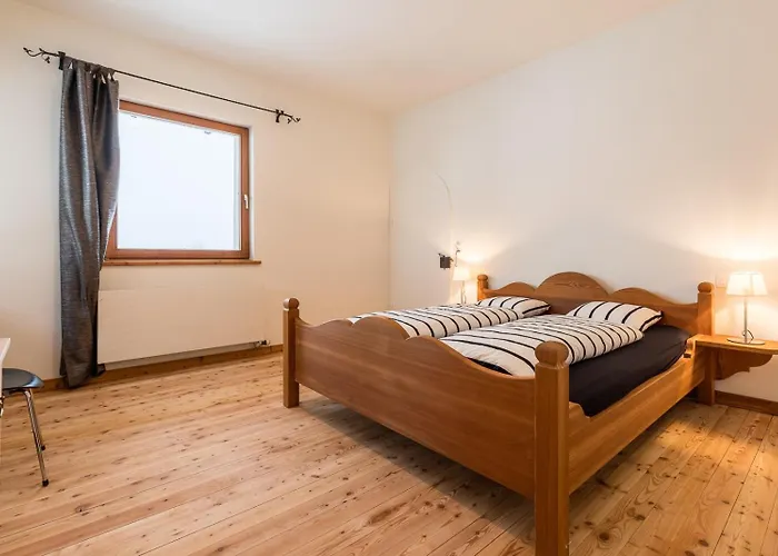 شقة Chasa La Tschuffa