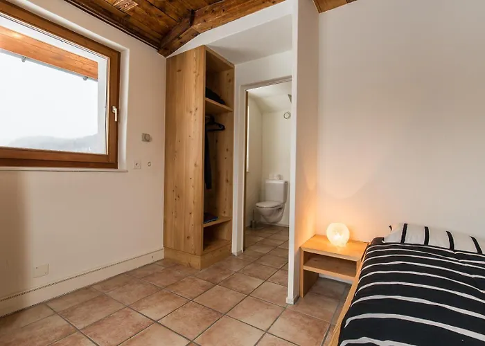 شقة Chasa La Tschuffa تاراسب